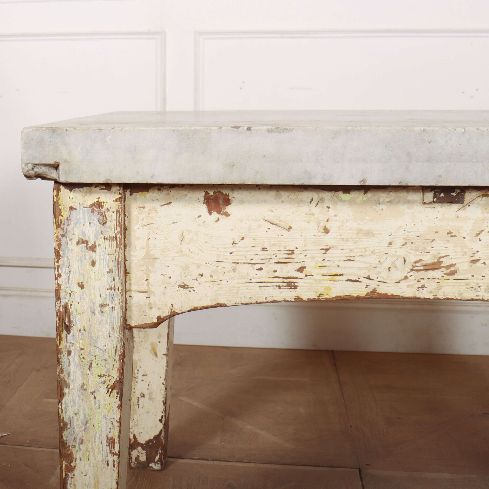 5994.0 Wonderful Country House Pastry Table photo