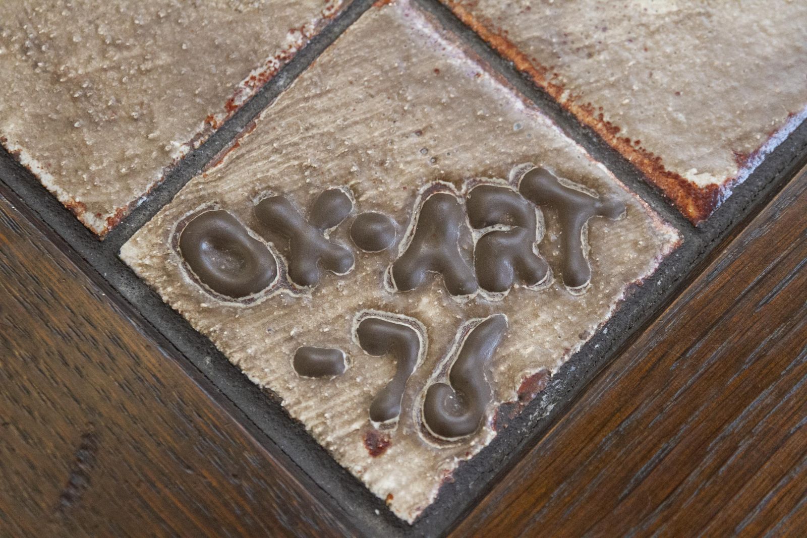Danish Brutalist Oak Drop Leaf Dining Table With Ox Art Tiles By Gangso, 1970s. photo vinterior