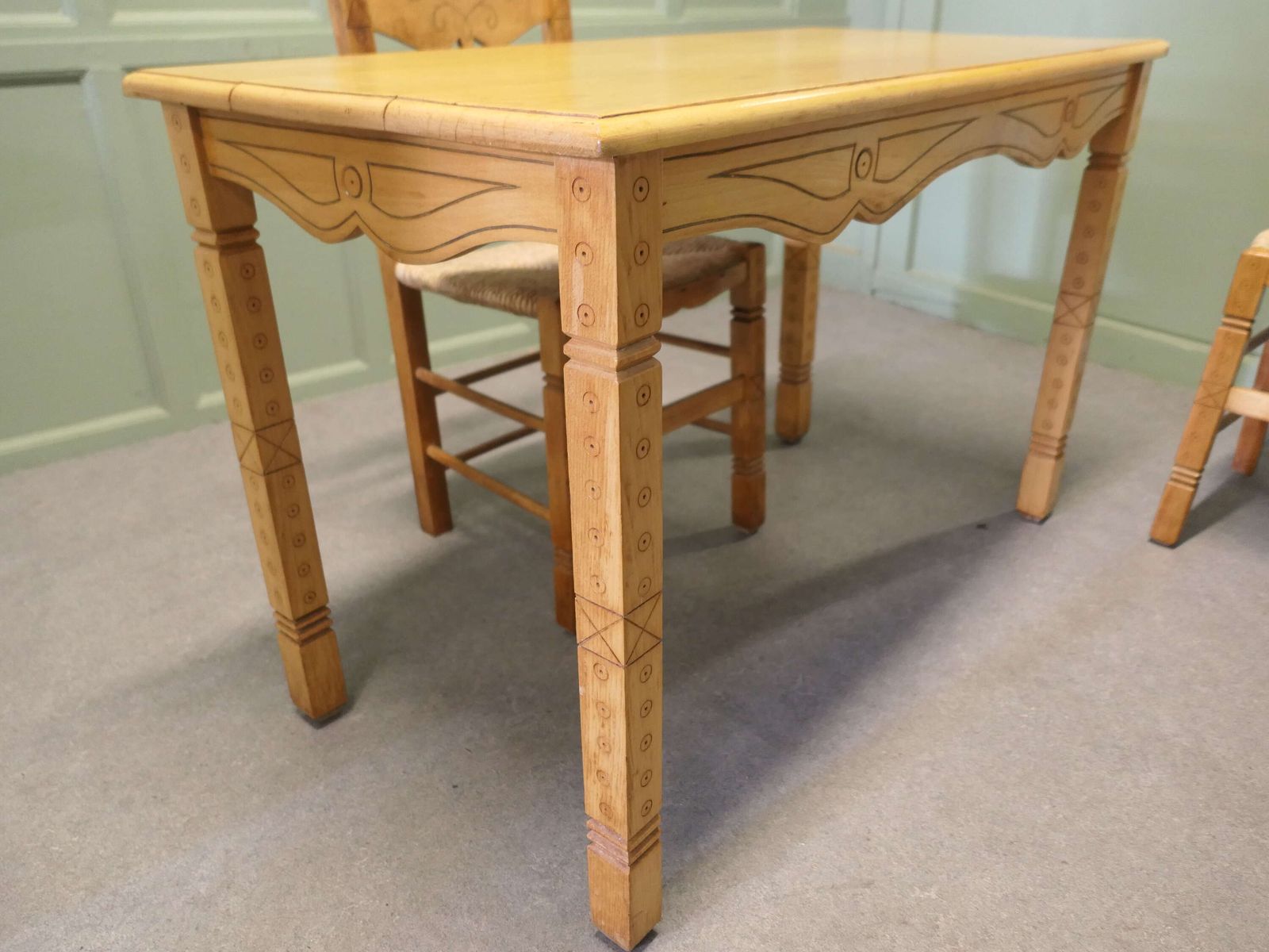 Country Style Carved Dining Table And 4 Chairs This Is A Very Pretty Set photo for sale