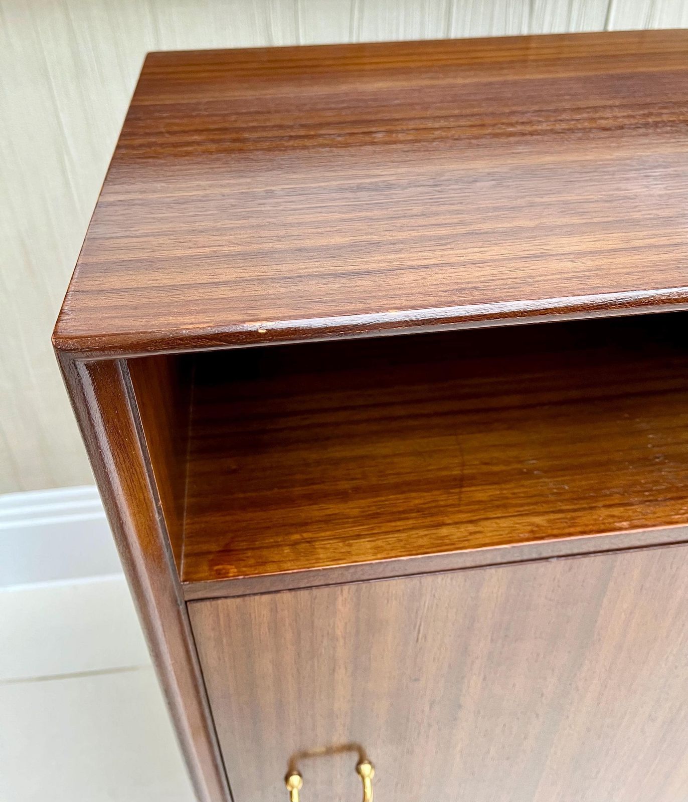 Vintage G Plan Style Librenza Bedside / Lamp Cupboard – Tola & Teak, Black Legs, Brass Details (1960s–70s) photo for sale
