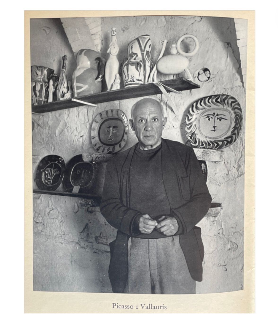 A Framed Lithographic Plate From The 1948 Swedish, Limited Edition Portfolio Of Only 200  “Ceramiques De Picasso” photo vinterior
