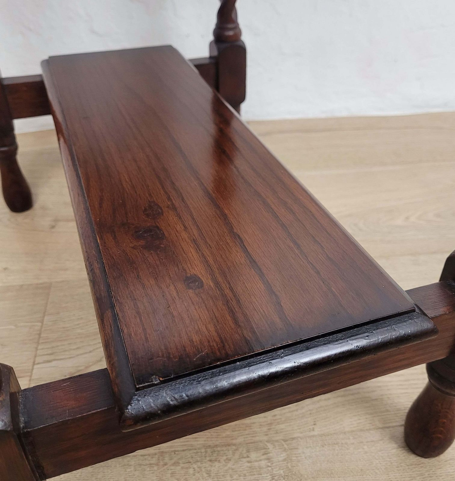 photo furniture Victorian Occasional Table Barley Twist Country English 19thc