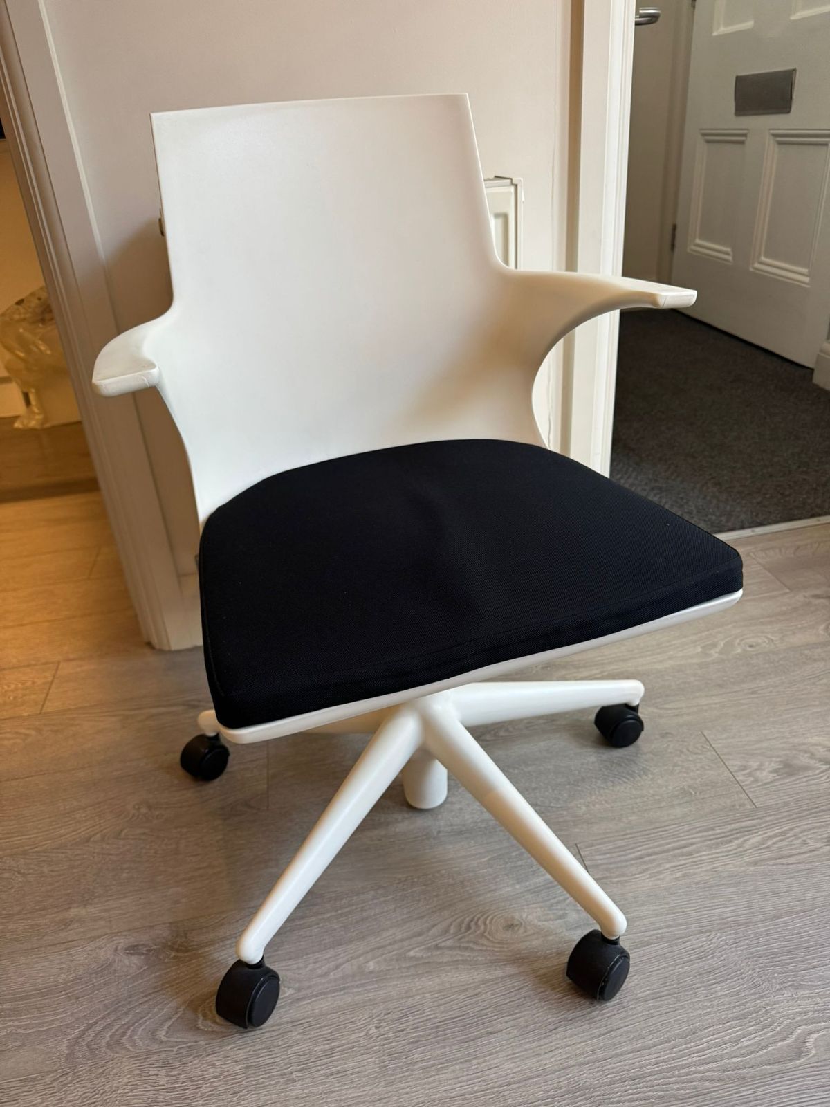 Kartell Spoon Chairs (2), Late 20th Century