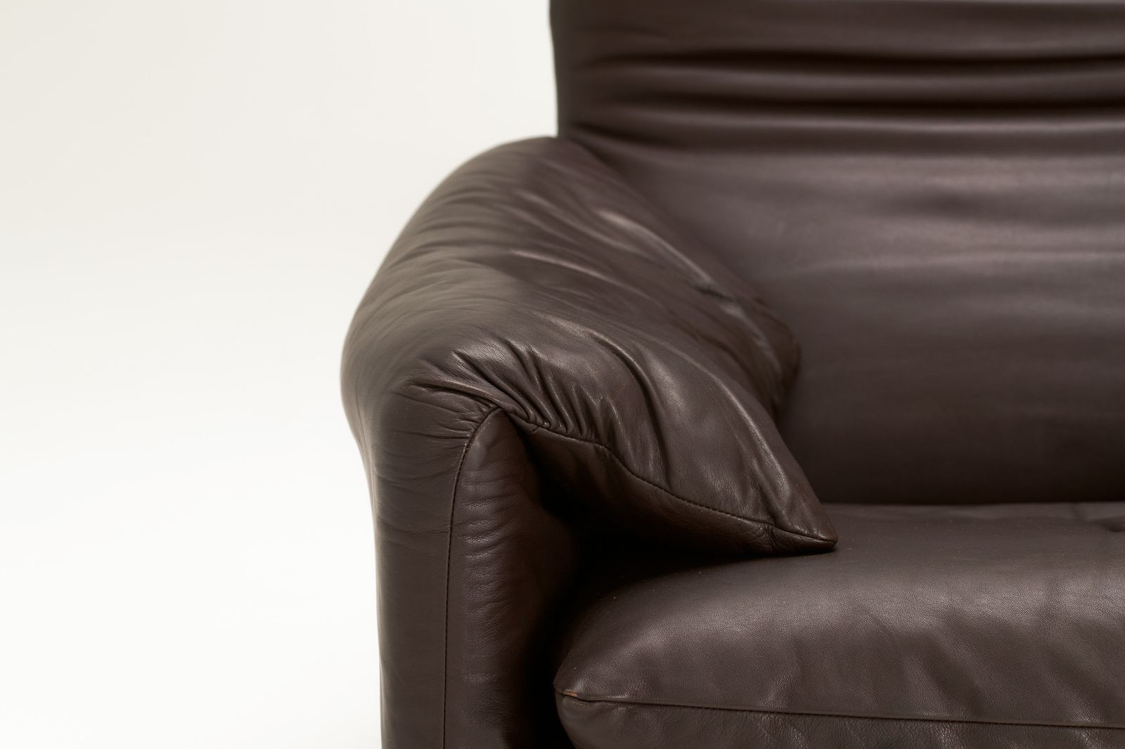 photo for sale 'Maralunga' Armchair   Vico Magistretti