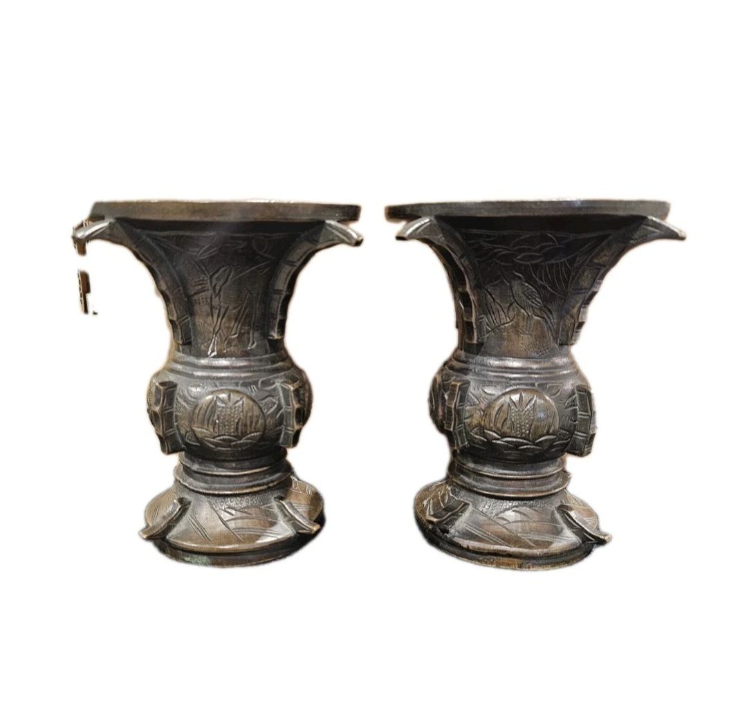 A Pair Of Japanese Bronze Vases, 19thc, Engraved With Deer And Birds