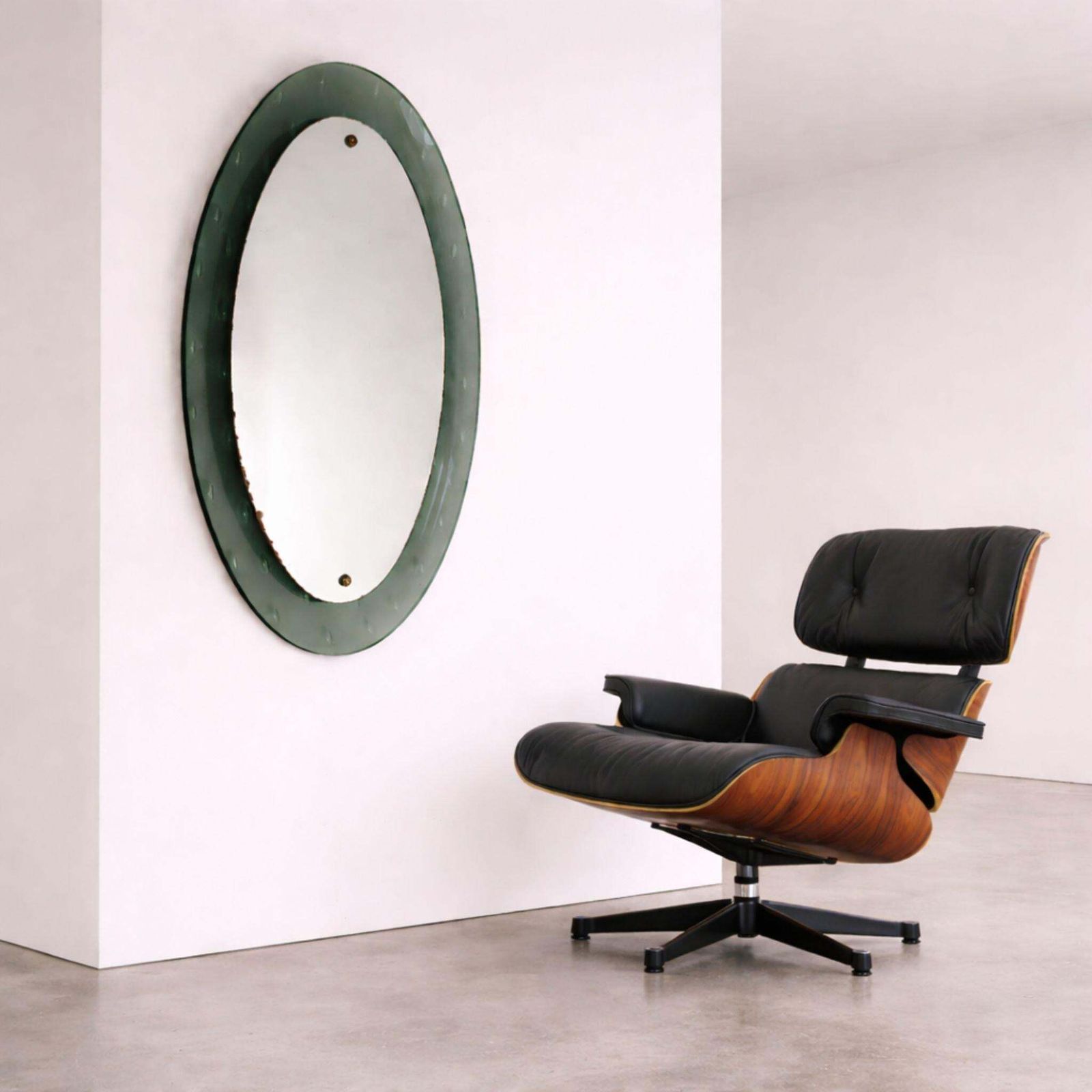 1960s Mid Century Italian Wall Mirror By Cristal Arte, Concave Frame photo vintage