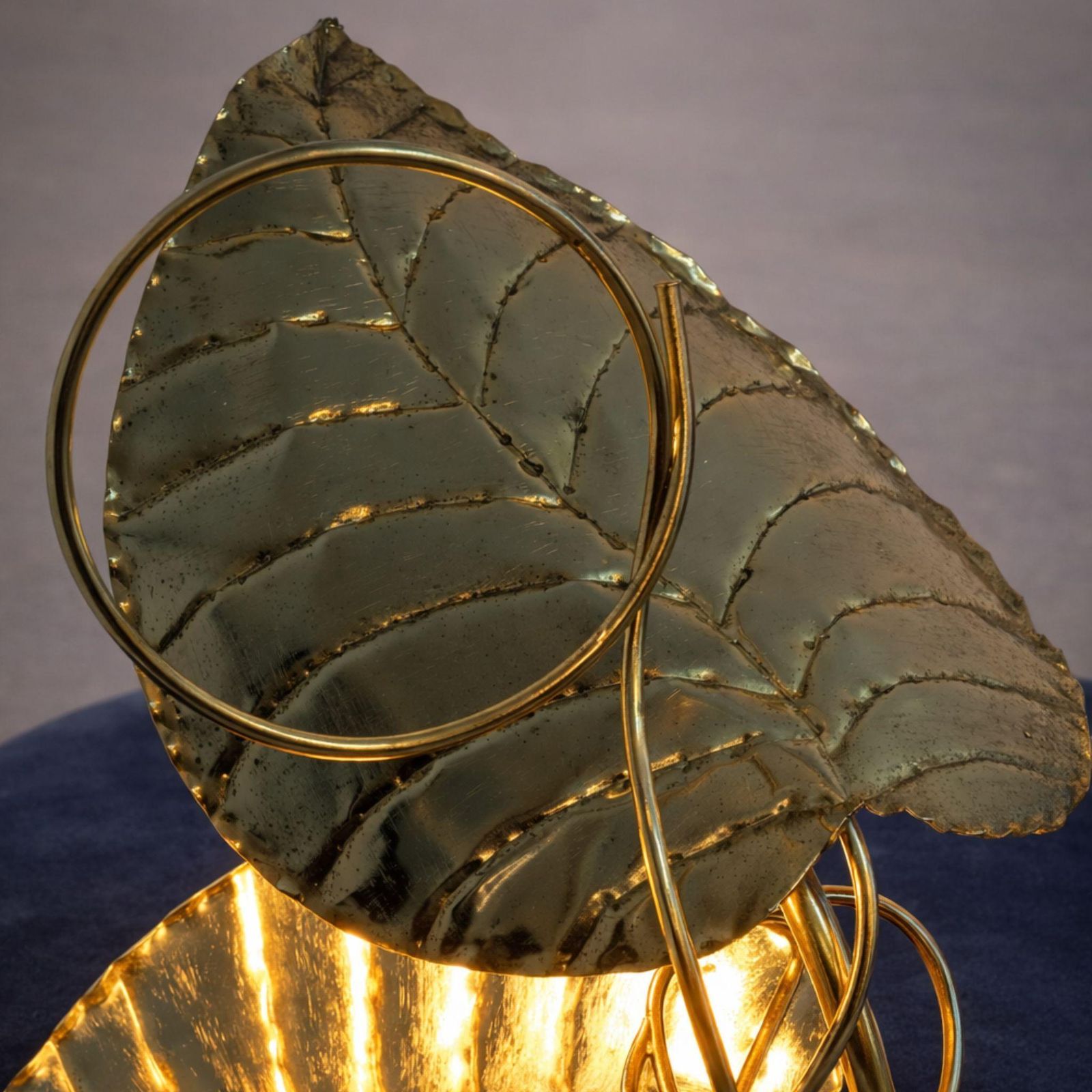 photo furniture Italian Brass Leaf Table Lamp In The Style Of Tommaso Barbi, 1970s