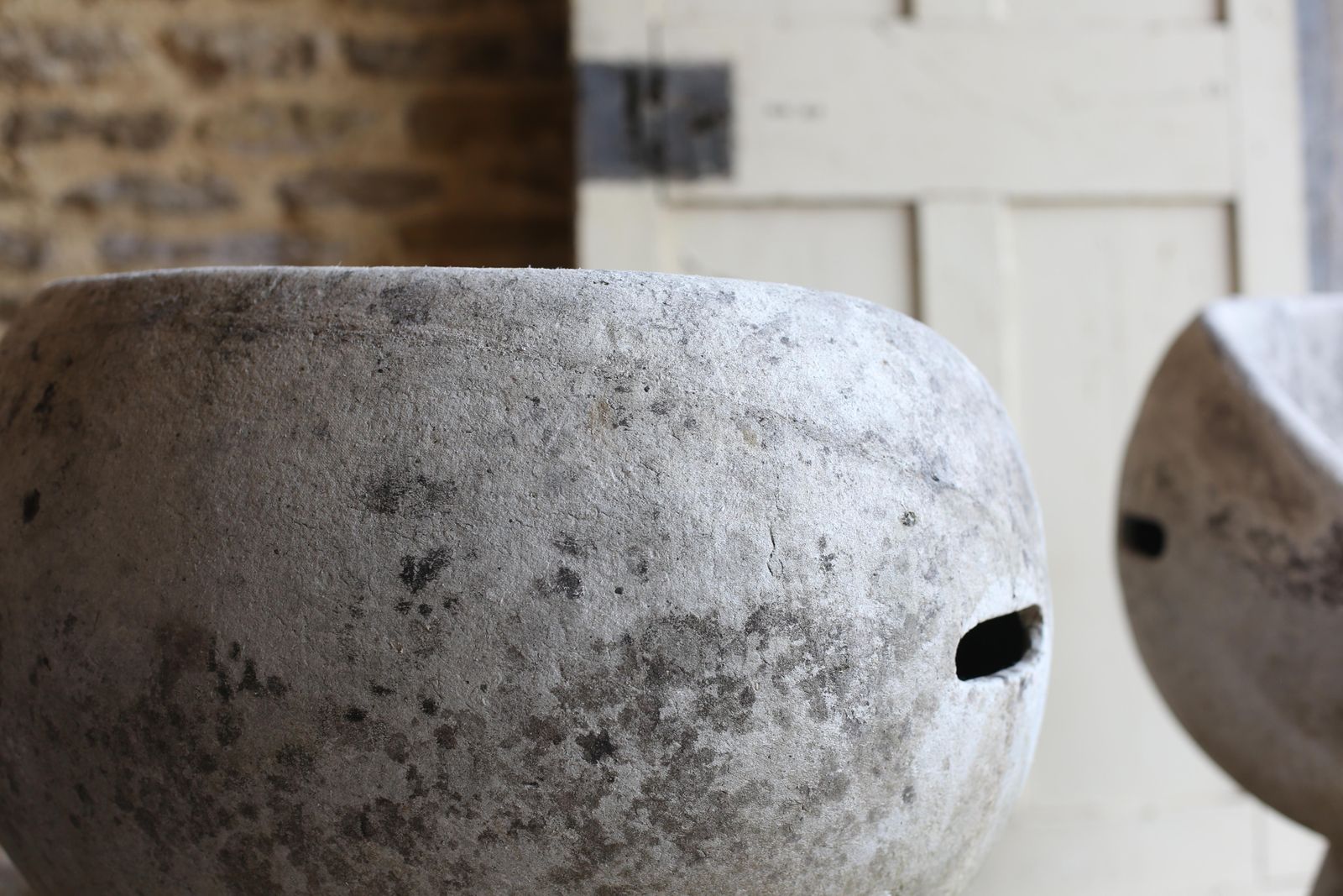 photo buy Willy Guhl Pod Chair, Concrete, 1960s, Swiss