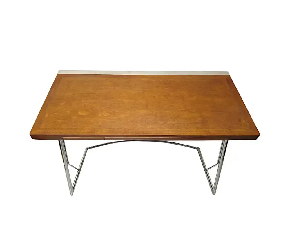 A Fabulous Art Deco Design Chrome And Walnut Desk € 1,650.00 photo furniture