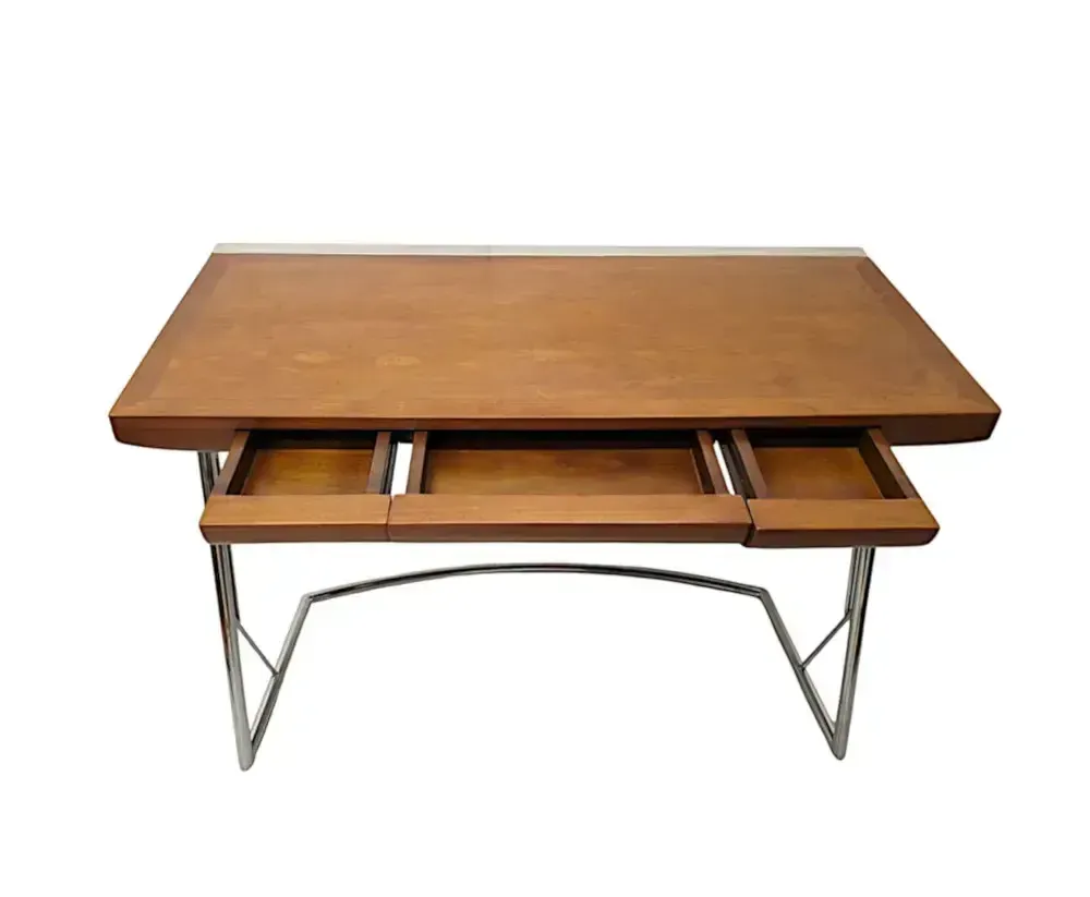 A Fabulous Art Deco Design Chrome And Walnut Desk € 1,650.00 photo Furniture