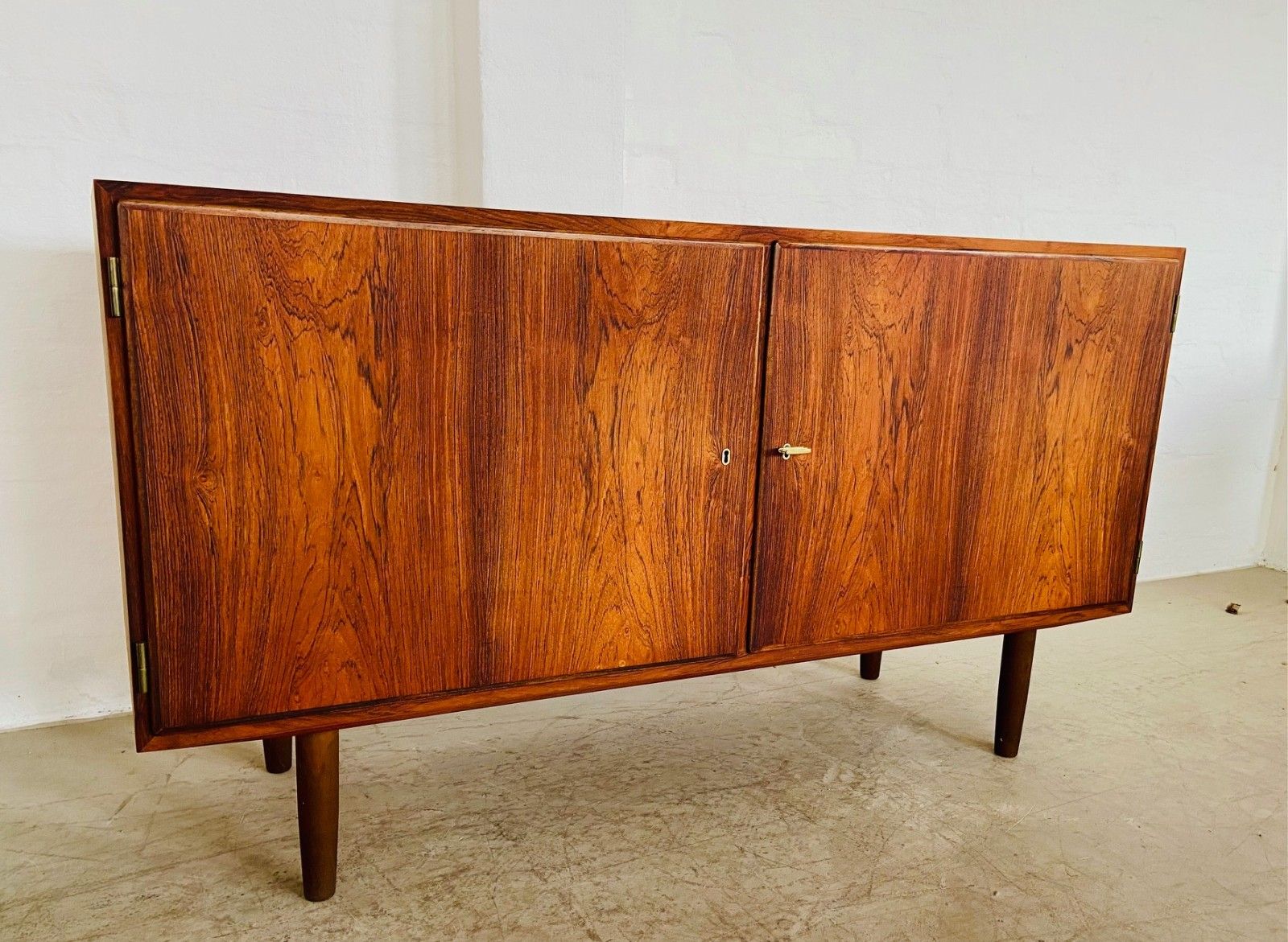 Vintage Retro Danish Mid Century Rosewood Sideboard By Poul Hundevad photo Furniture
