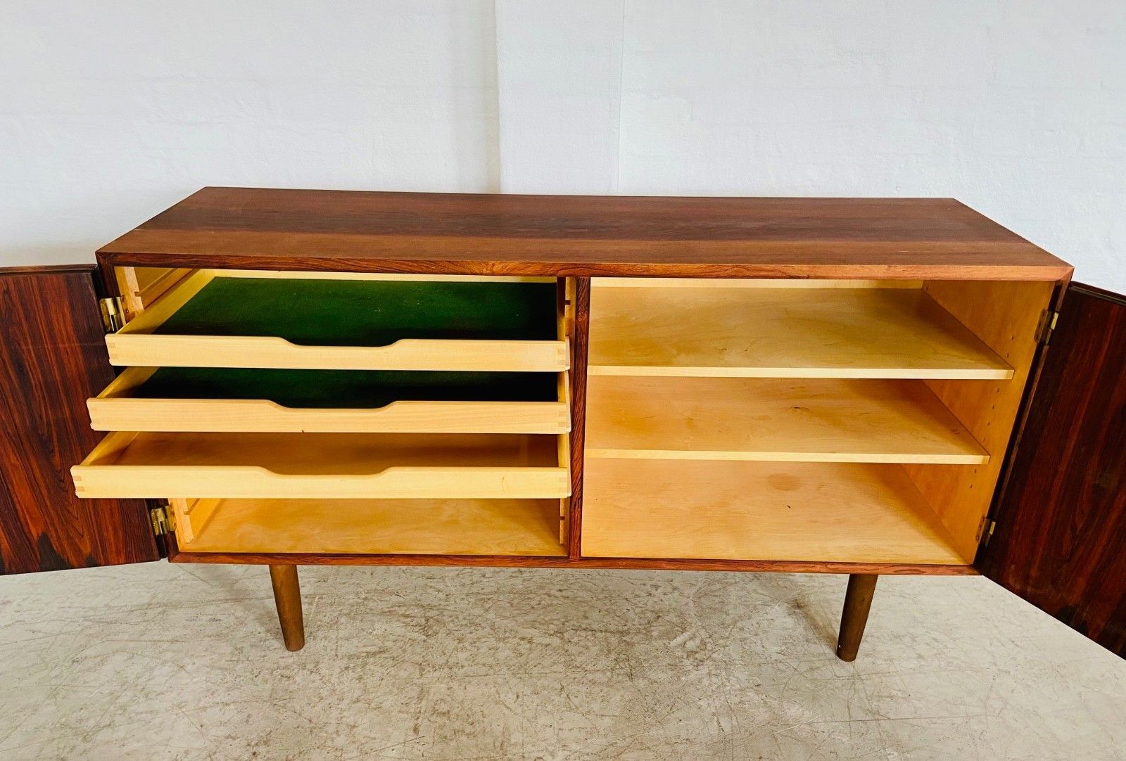 Vintage Retro Danish Mid Century Rosewood Sideboard By Poul Hundevad photo vinterior