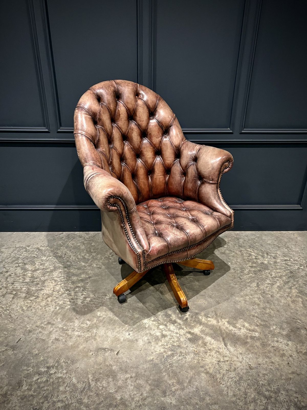 Buttoned Leather Swivel Desk Chair photo furniture