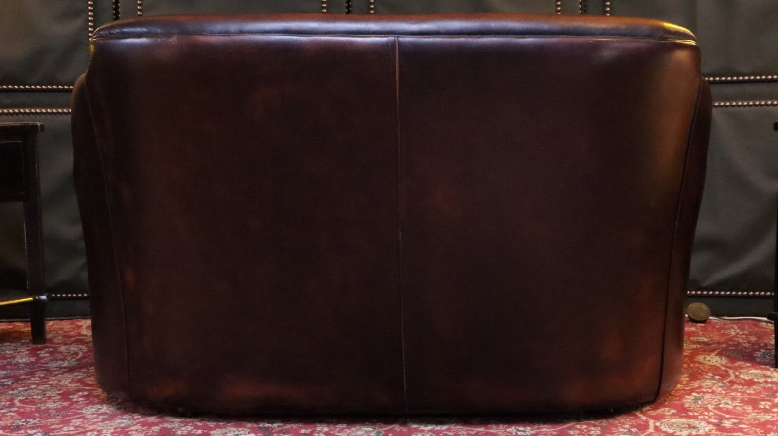 photo vintage Superb Harry And Lou Epstein Cloud Leather 2 Seater Club Sofa Mahogany Tan Del🚚