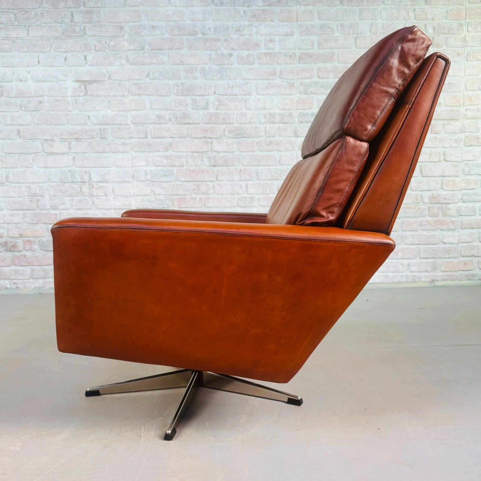 Vintage Danish Tan Leather Swivel Armchair #A849 photo buy