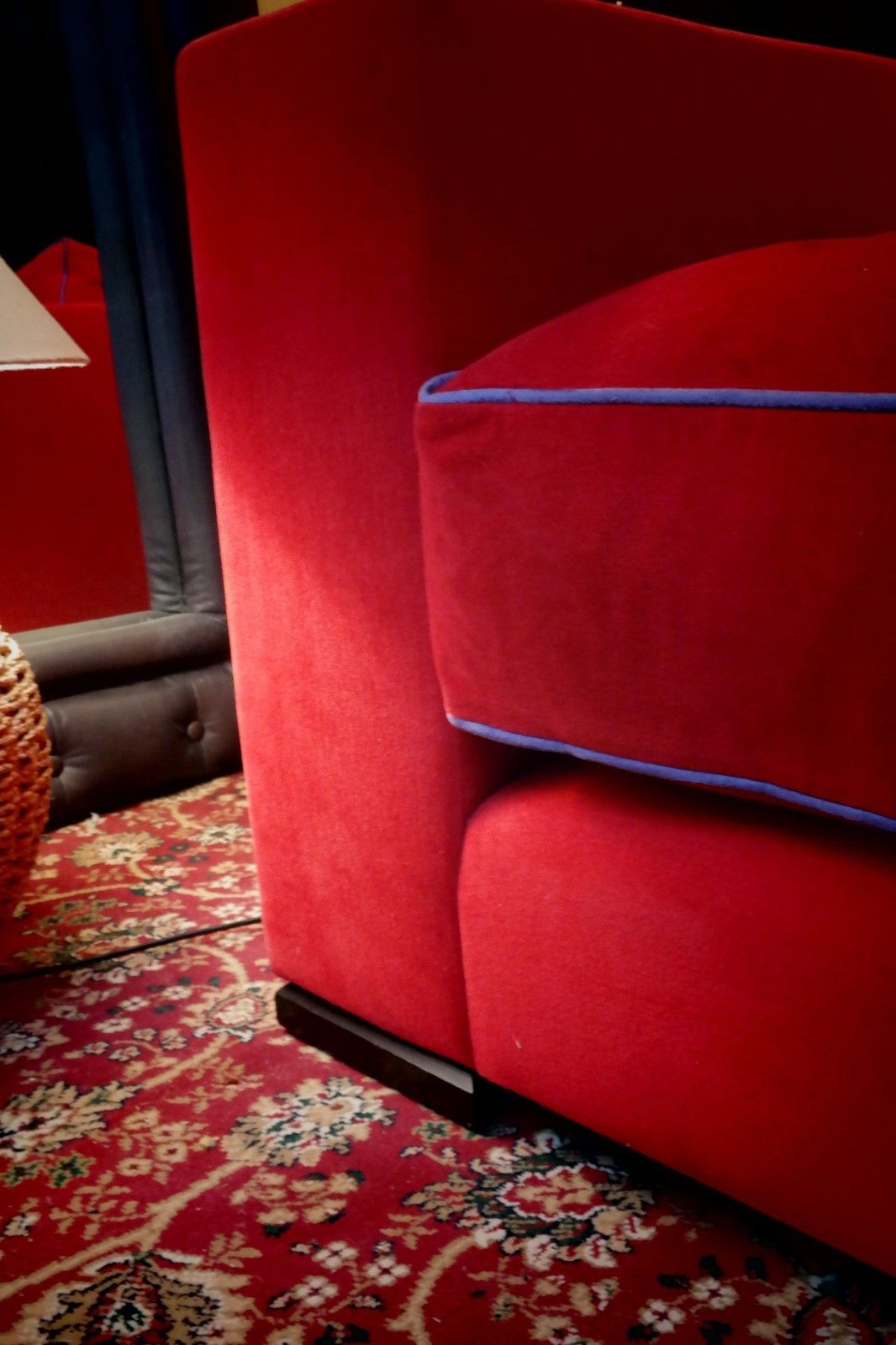 photo vintage Stunning George Smith Square Club Large 2 Seater Sofa Red Woven Fabric Rrp£9000