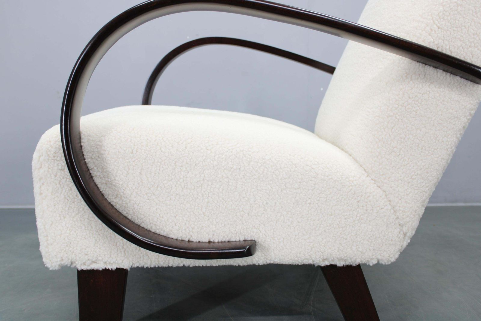 photo furniture 1940s Art Deco Armchairs By Jindřich Halabala, Beech Wood Upholstered