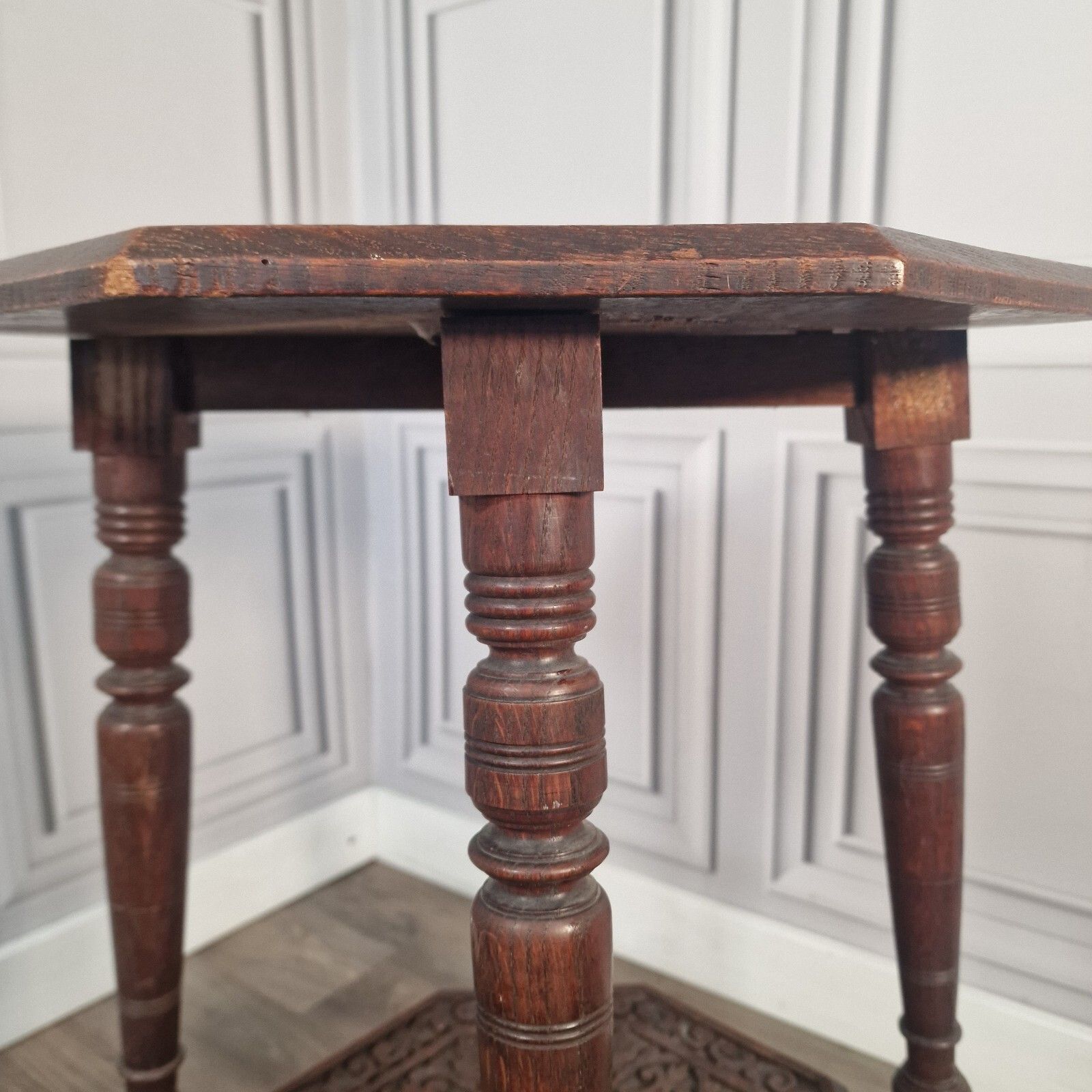 photo vinterior Antique Octagonal Table Solid Wooden Edwardian Style Carved Hall On Turned Legs