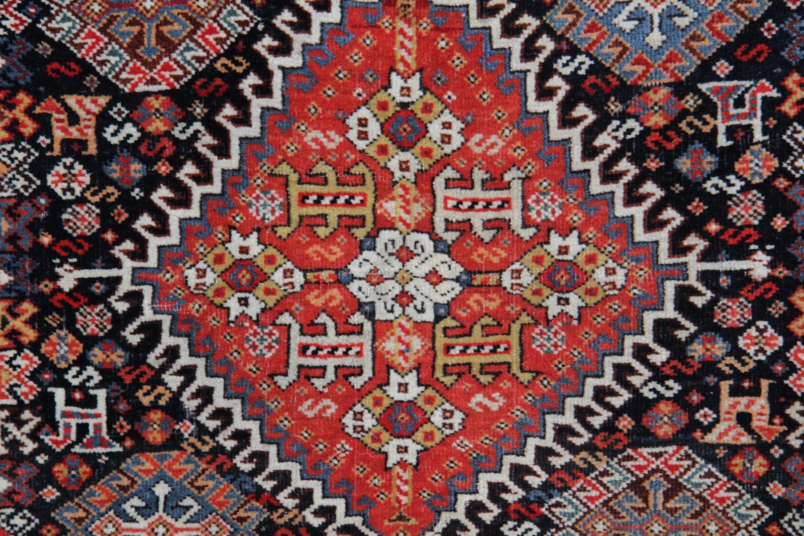 Square Medallion Carpet Handwoven Tribal Oriental Wool Area Rug photo furniture