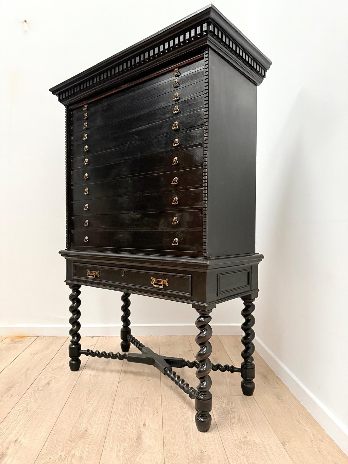 Ebonised Jewelry, Specimen Chest Spiral Turned Legs Delivery Available 0010.