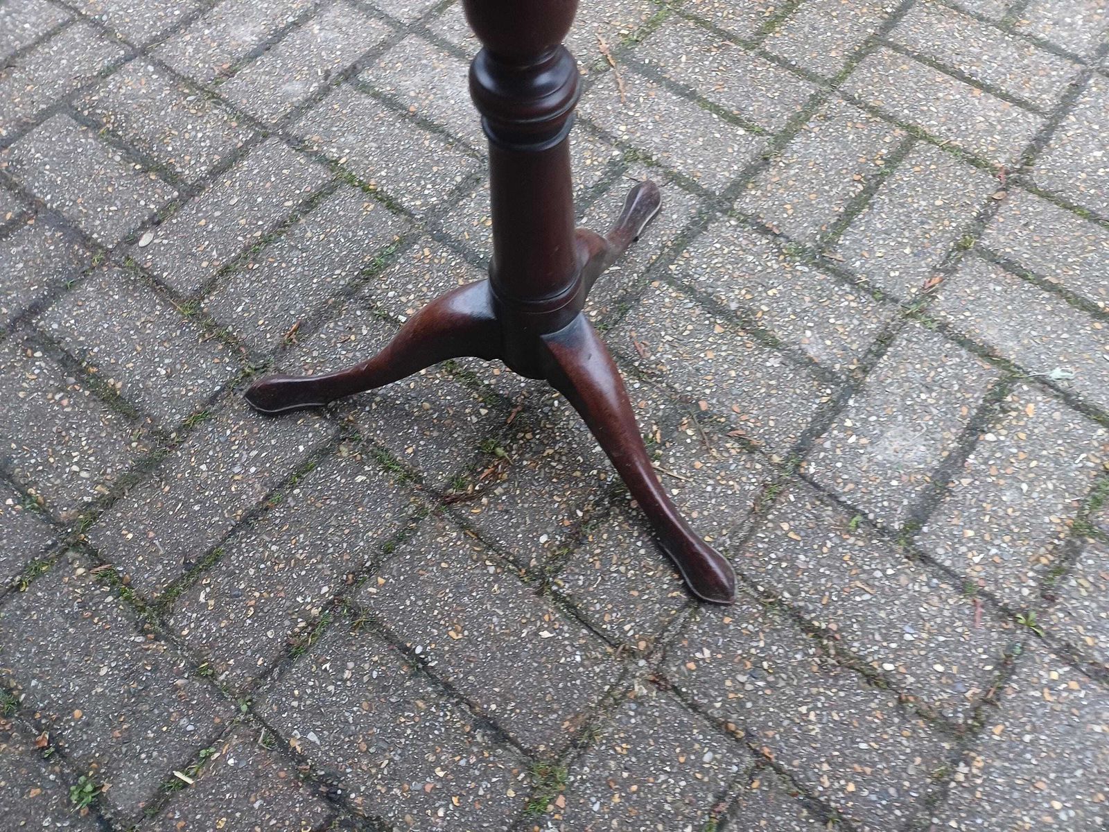 Victorian Mahogany Occasional Side Wine Table Round Top Turned Column Tripod Base Antique Lamp Plant Stand Bedside Table photo buy