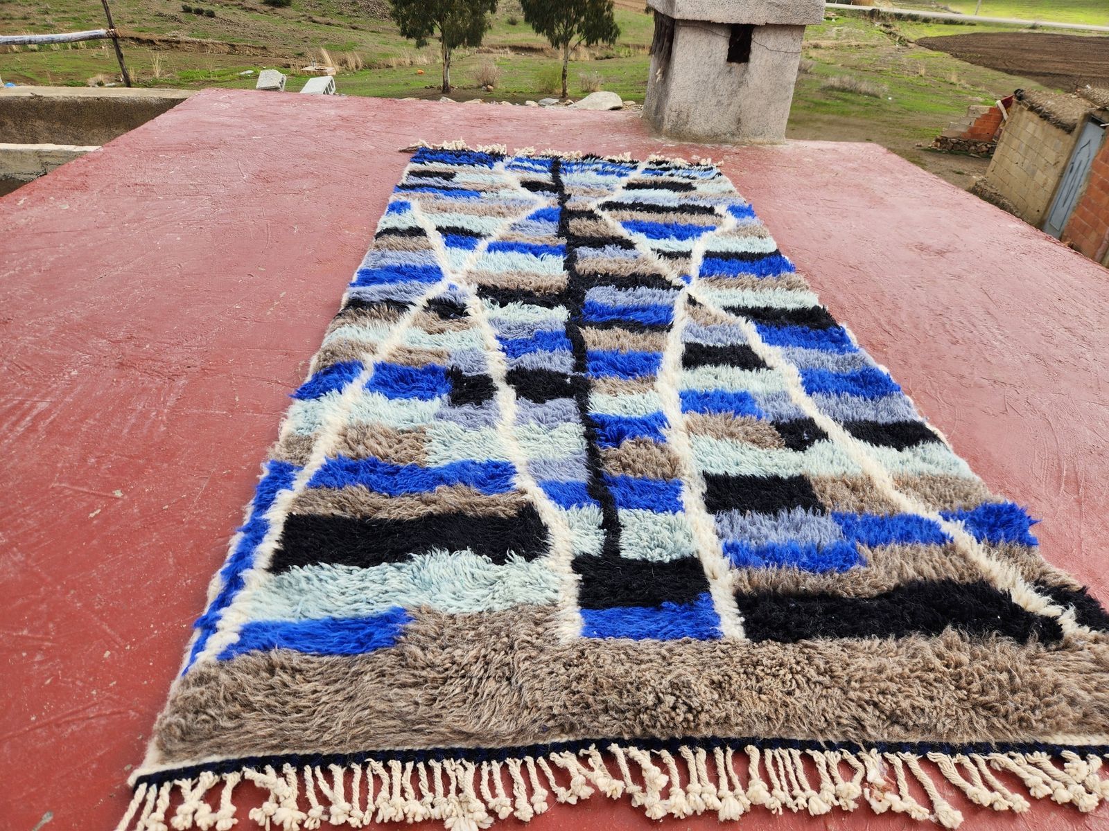 Vintage Moroccan Beni Ouarain Rug In Blue Tones – Handwoven Wool – 300 × 130 Cm photo vinterior