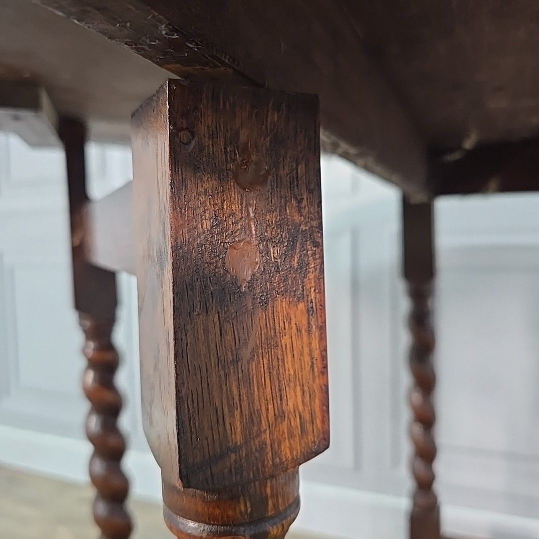photo vinterior Antique Sofa Dining Table Solid Oak Barley Twist Drop Leaf Gate Leg Oval Wooden