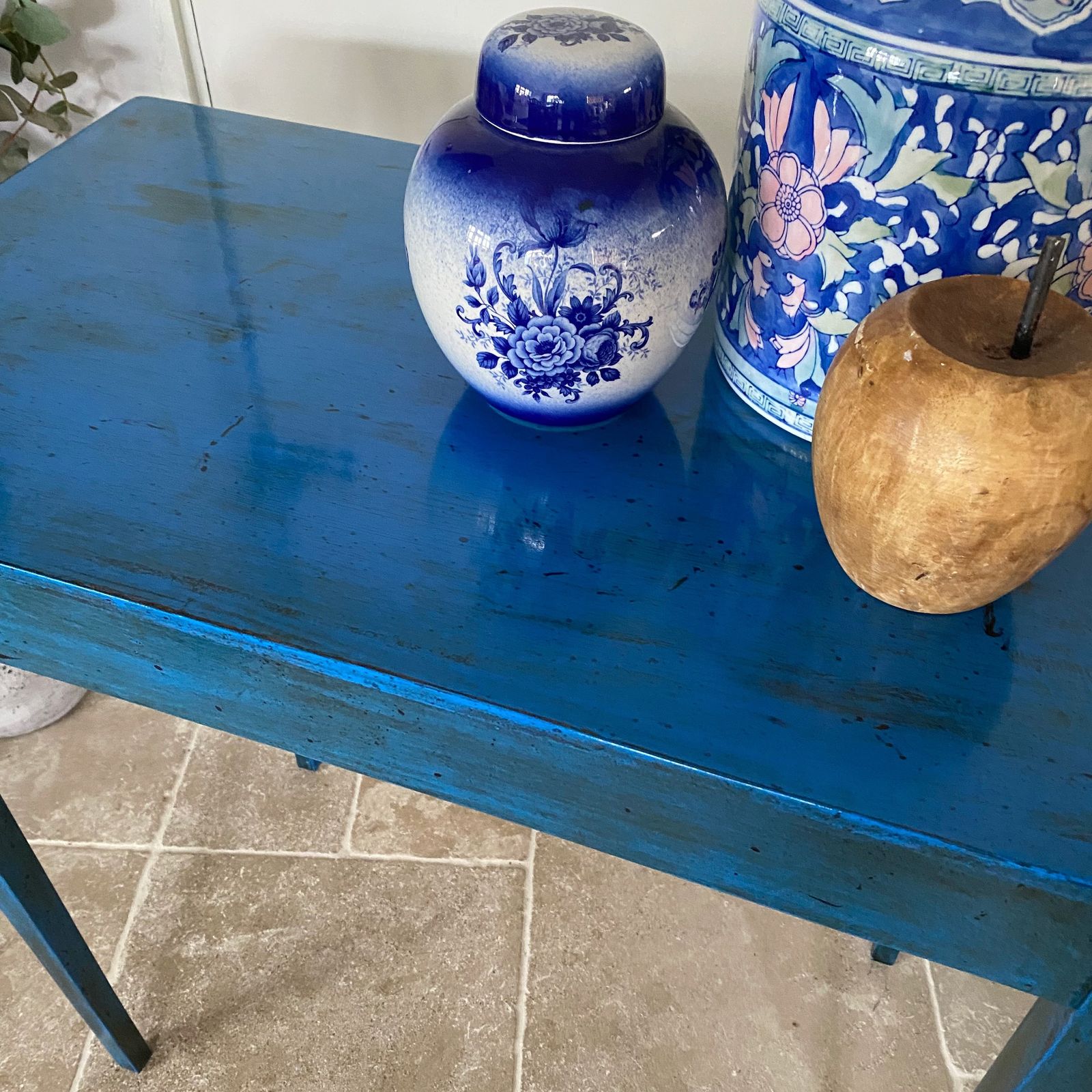 Cobalt Blue Lacquered Side Table photo furniture