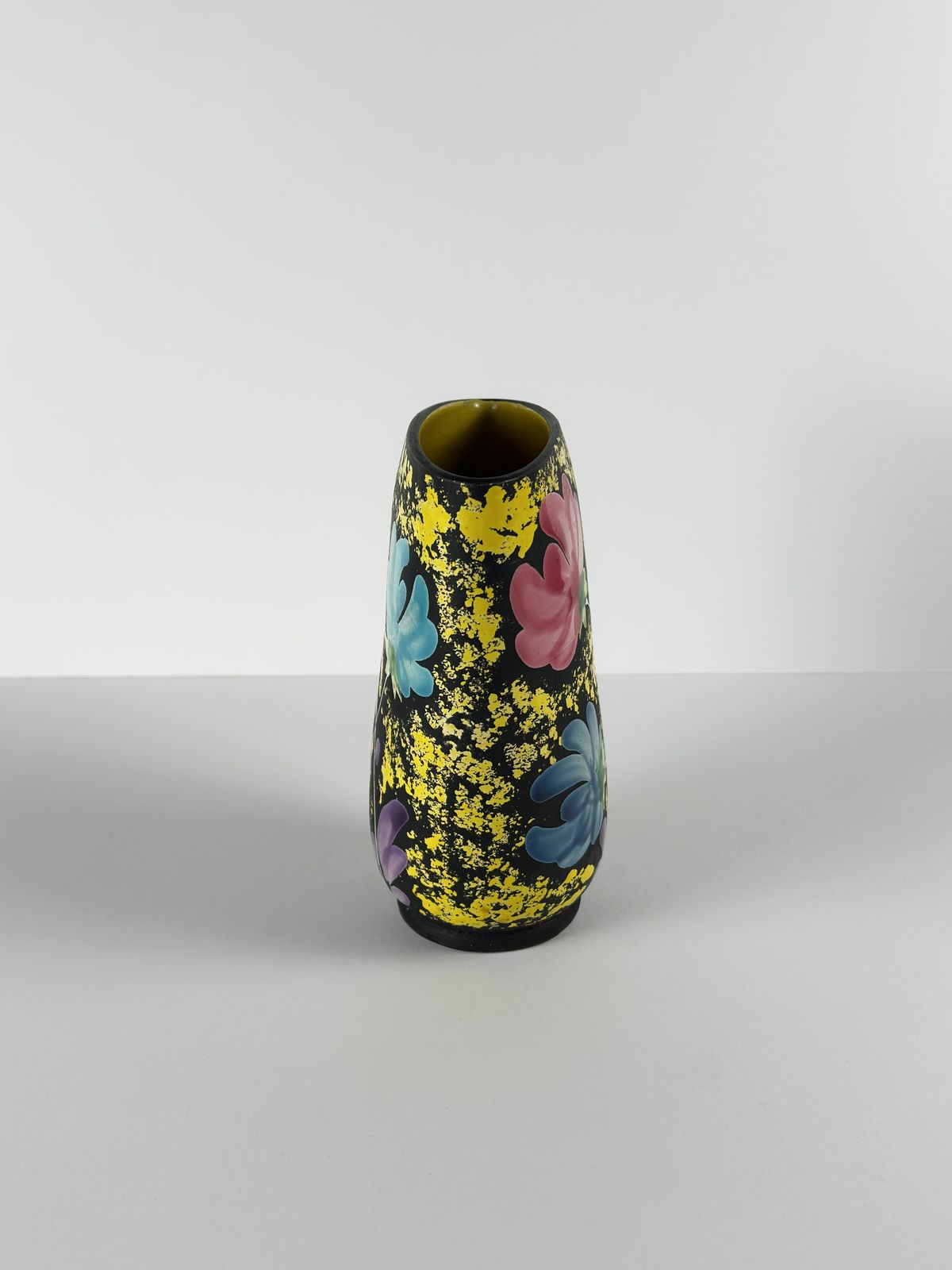 Floral Ceramic Vase, Black Yellow Glaze, Alvino Bagni For Raymor, Italian 1960s photo vinterior