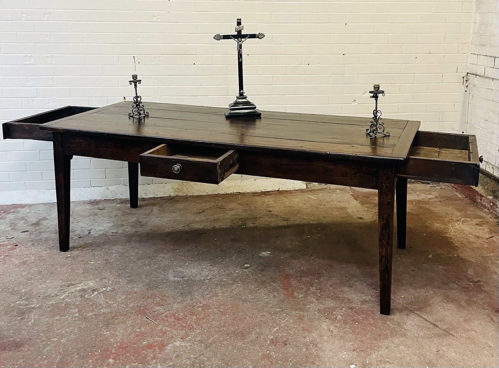 2200.0 An Absolutely Sensational Late 18th Century Oak French Table. photo