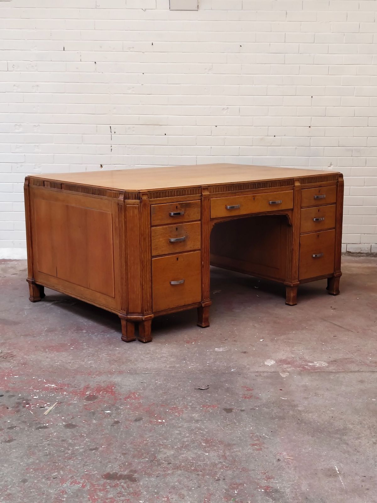 photo vintage Imposing Golden Oak Art Deco Partners Desk By Waring & Gillows
