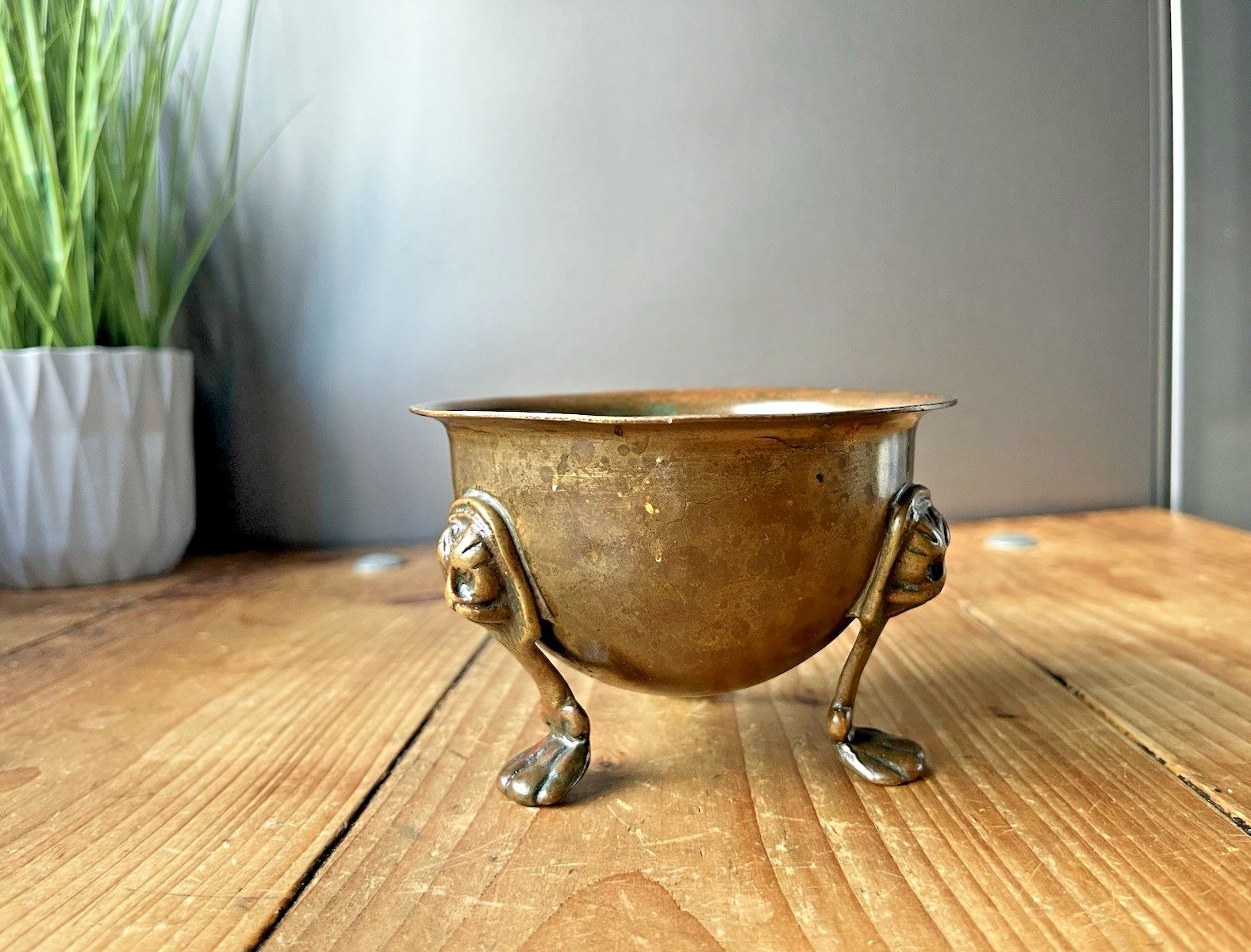 Antique 19th C Bronze Brass Monkey Mask Lion Footed Plant Pot Planter Cachepot photo vintage
