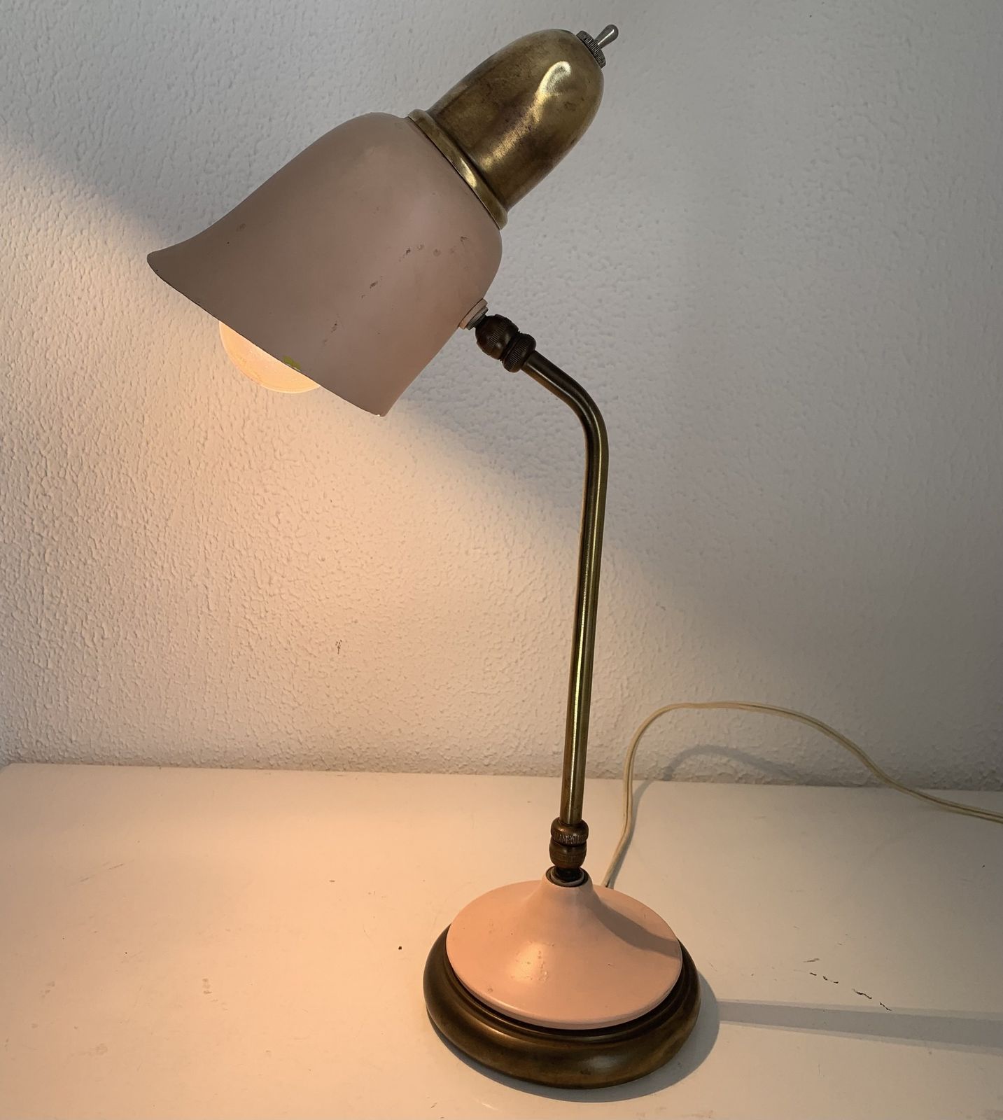 Vintage 1950s Rose Gold Cocotte Style Desk Lamp   43 Cm photo Lighting