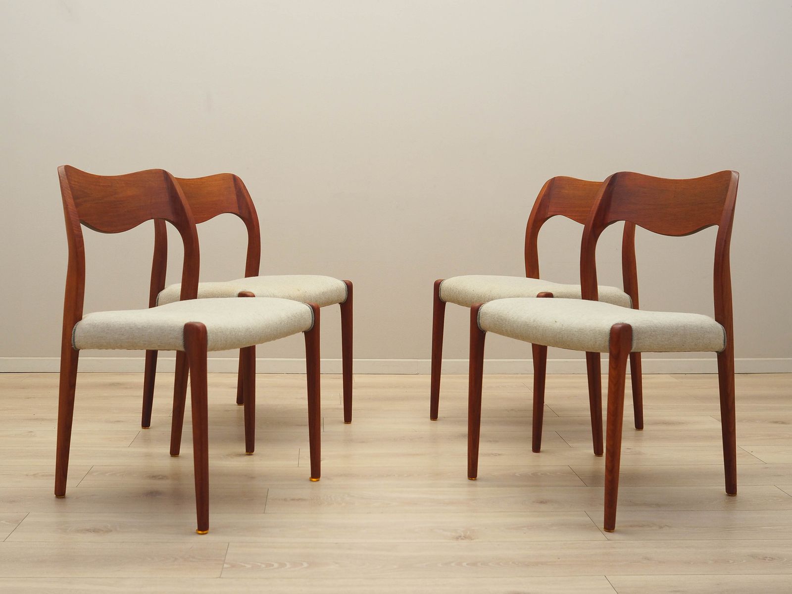 Set Van Vier Teakhouten Stoelen, Deens Design, Ca. Jaren 1960, Ontwerper: Niels Otto Møller photo Meubels