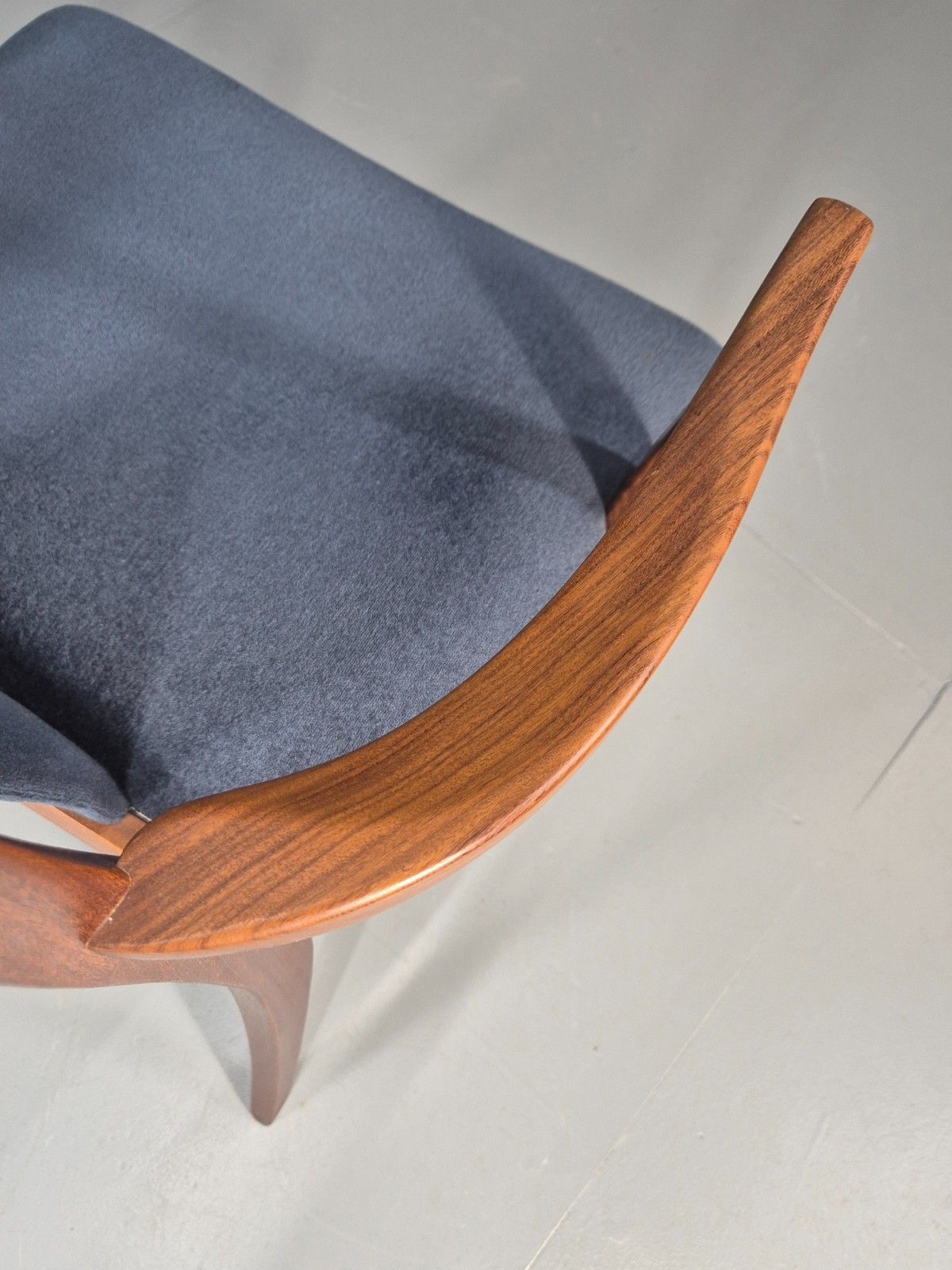Vintage G Plan Carver Chair 1980s Retro Teak Blue Velour Eb11526 Mdin photo vintage