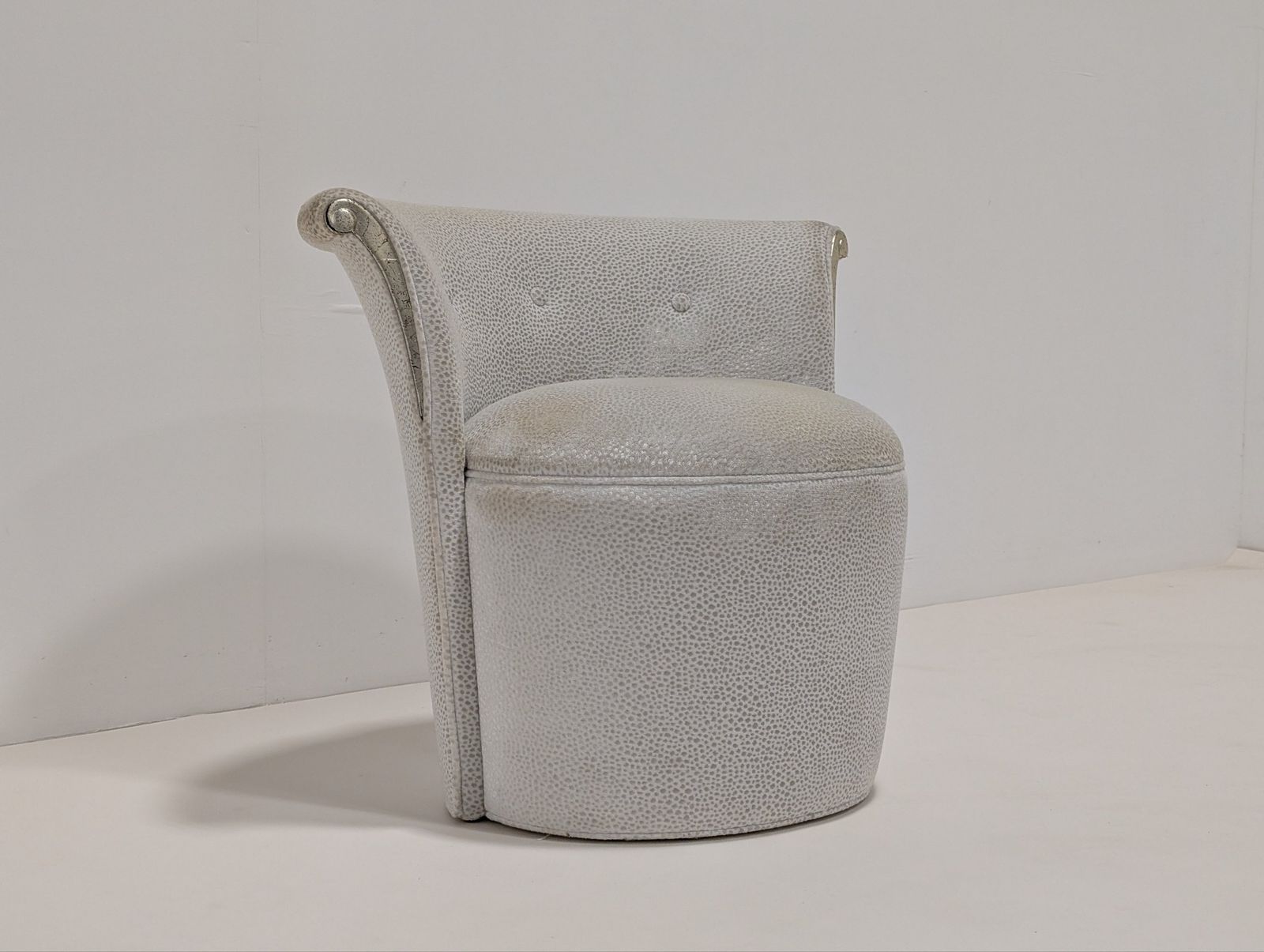 Christopher Guy Devonshire Chair photo vinterior