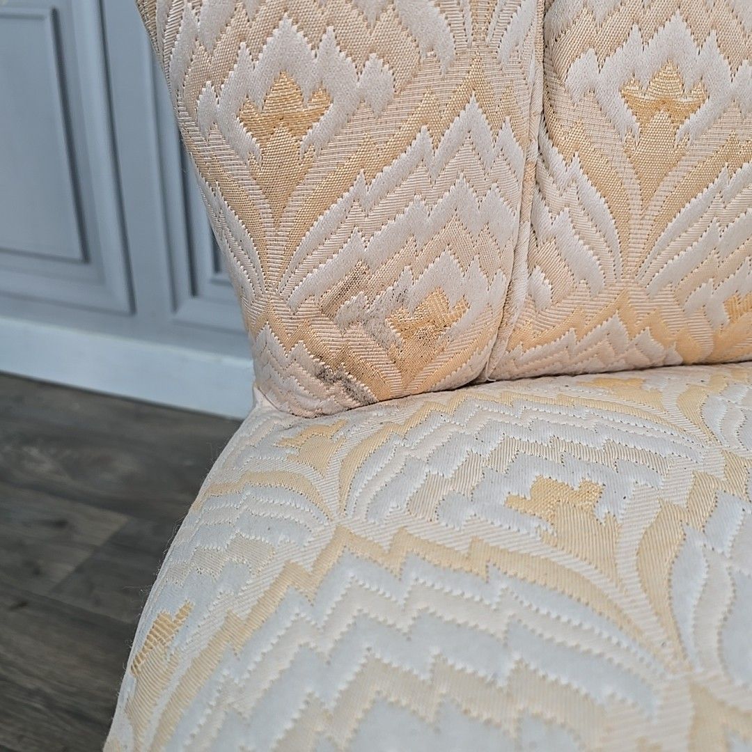 180.0 Antique Style Carved Shell Back Chair – Bedroom Slipper Seat Cabriole Queen Anne photo