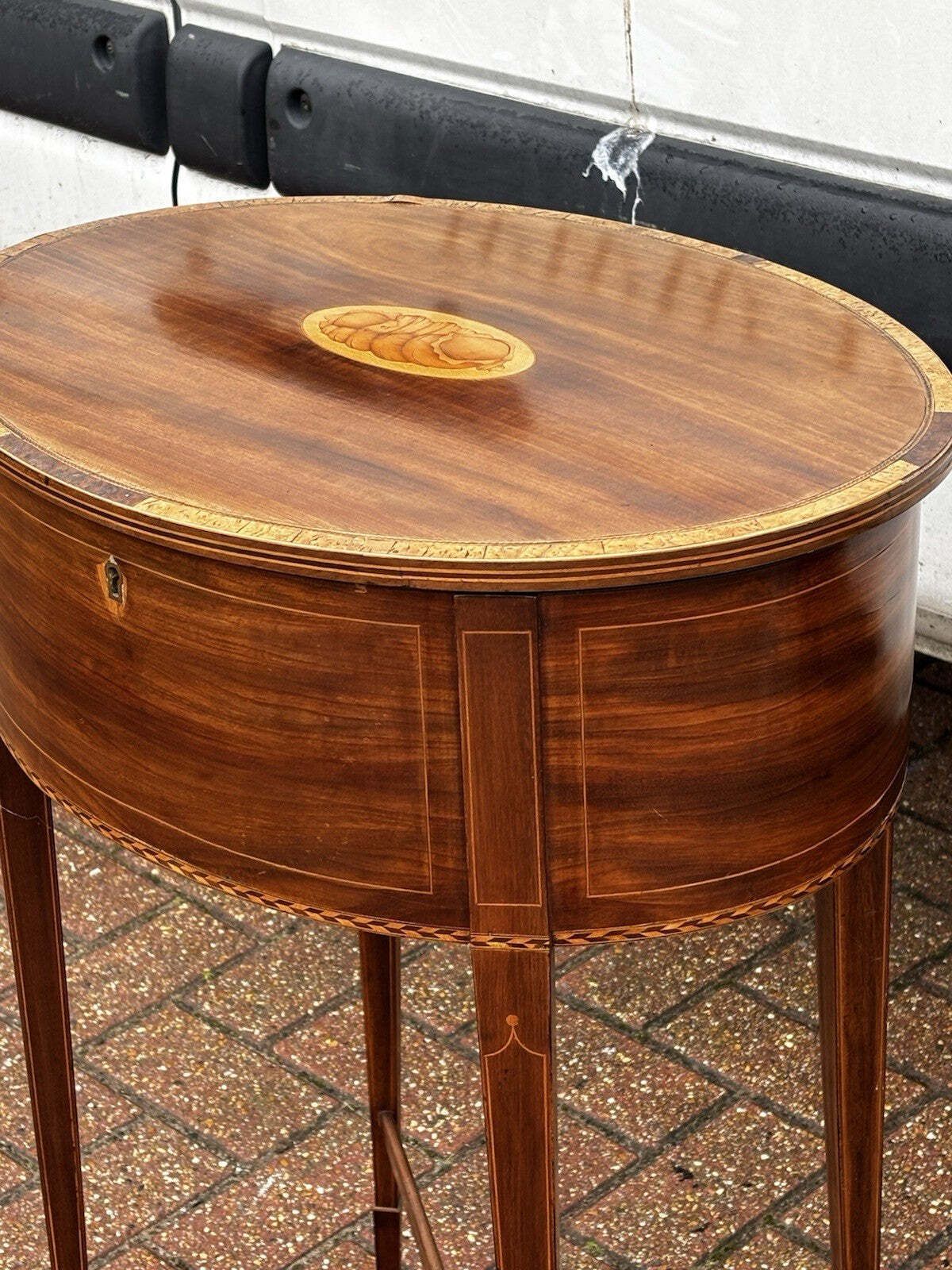 Sheraton Revival Inlaid Satinwood Side Table, Lamp Table, Work Box, On Castors. photo vinterior