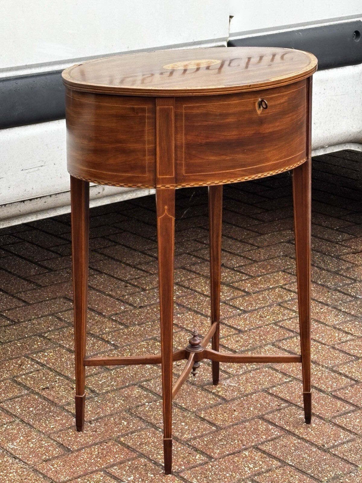 photo vinterior Sheraton Revival Inlaid Satinwood Side Table, Lamp Table, Work Box, On Castors.