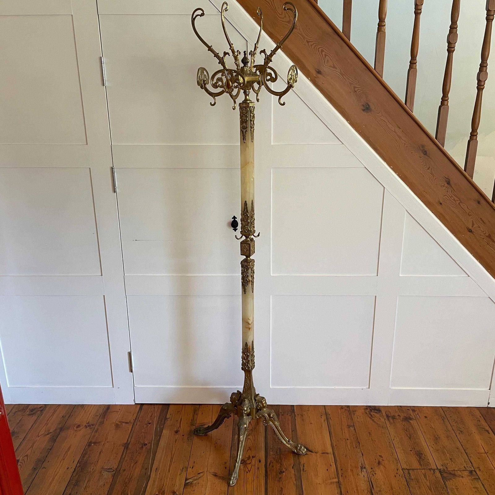 photo furniture Italian Hollywood Regency Style Hall Tree Stand Standing Coat Hat Rack Marble Onyx Brass Entryway Decor Mid Century C.1960s