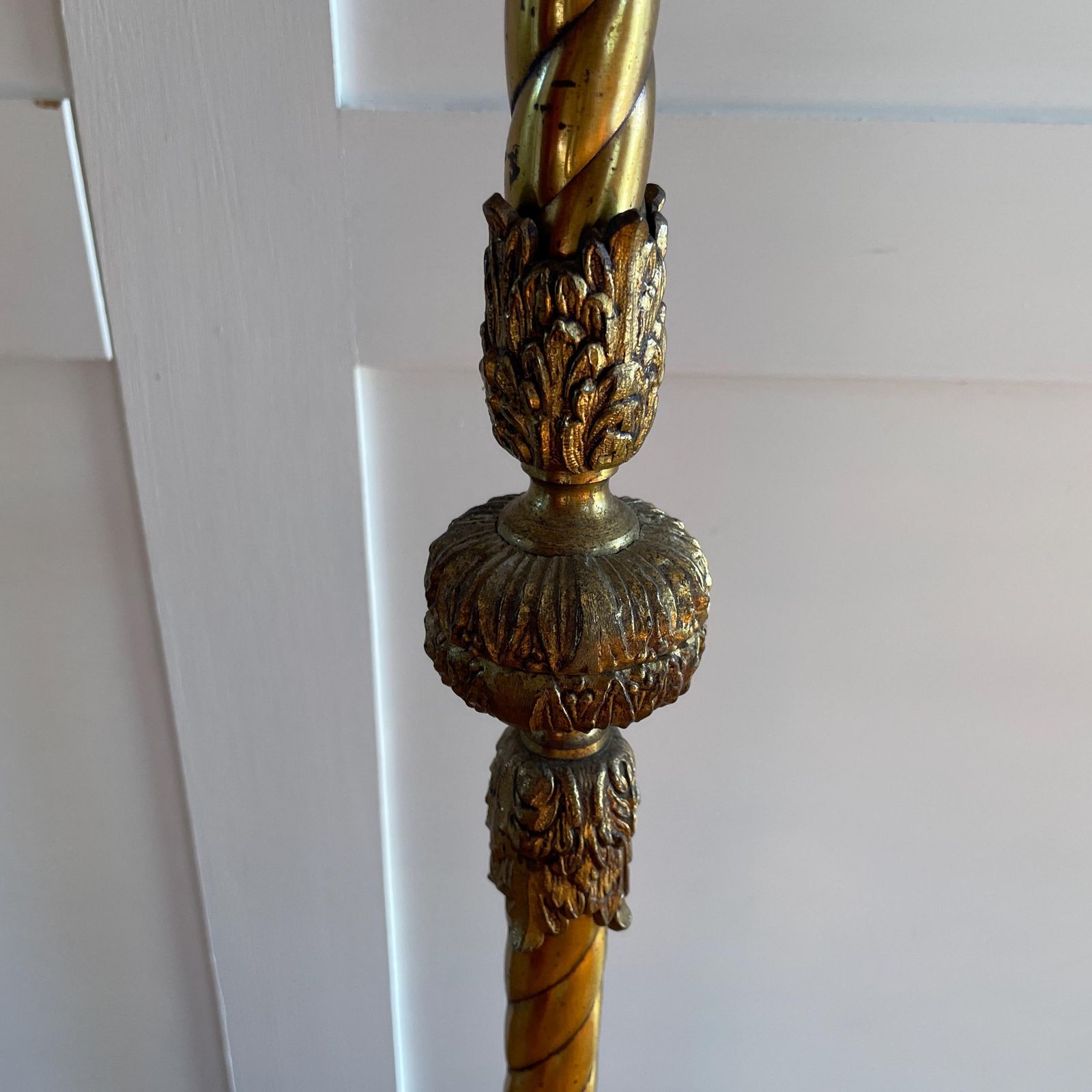 Antique Metal Brass Floor Lamp Gold Twisted Patterned Light Vintage Lighting 3 Feet Ornate Regency Freestanding Twist Elegant Classic photo furniture