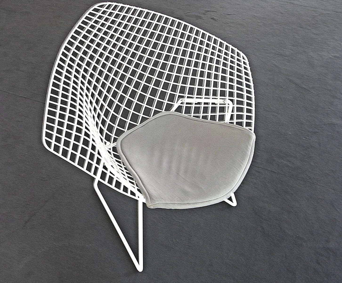 Diamond Chair By Harry Bertoia For Knoll, 1970s Set Of 2 photo vinterior