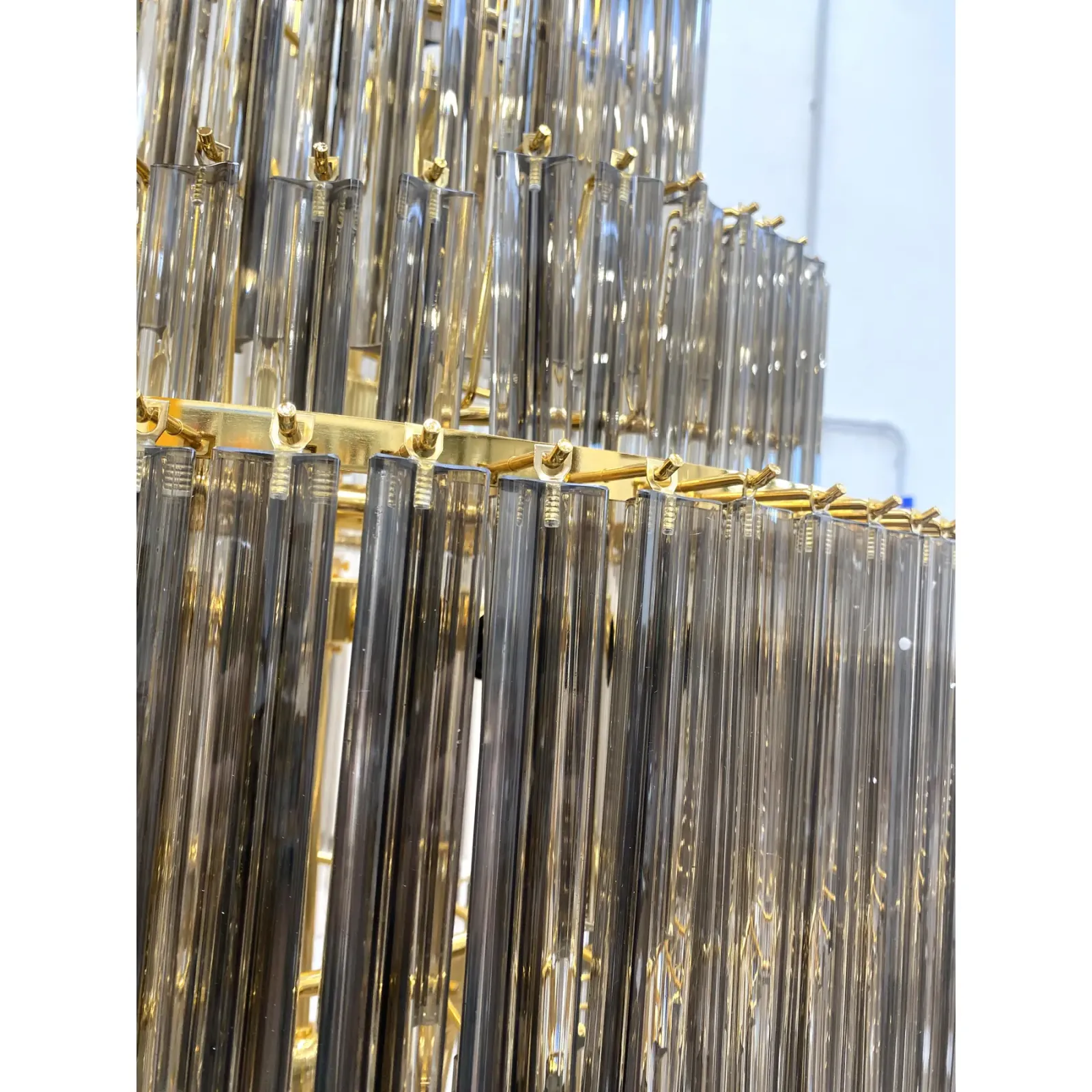 photo furniture Huge Murano Glass Chandelier – “Quadriedro” Fumè, Gold Twister, Contemporary Luxury