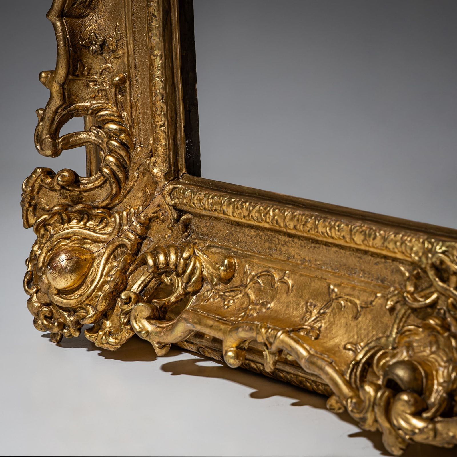 Gilt Louis XV Stucco Frame, France, 18th Century photo vinterior