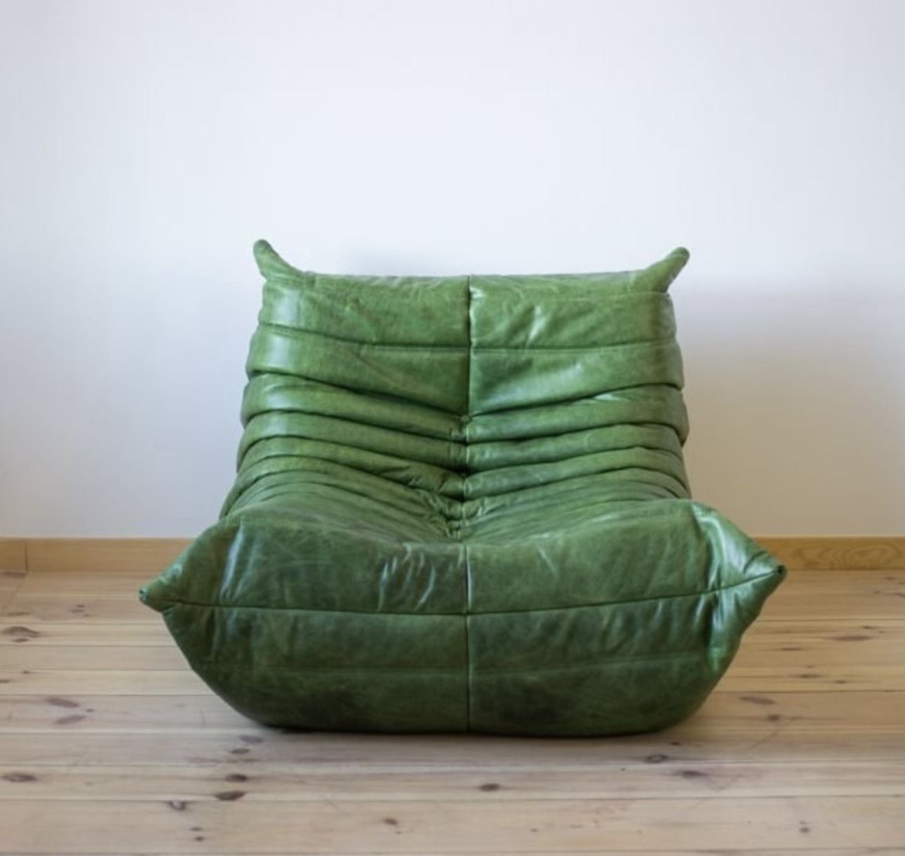 Furniture Togo Suite By Michel Ducaroy For Ligne Roset photo