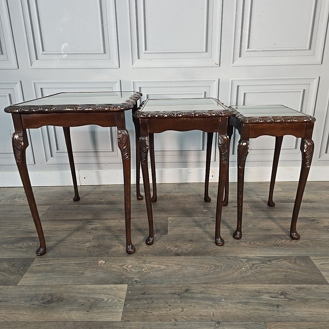 photo buy Vintage Nest Of Tables Walnut Veneer Queen Anne Antique Style Set Nested Side