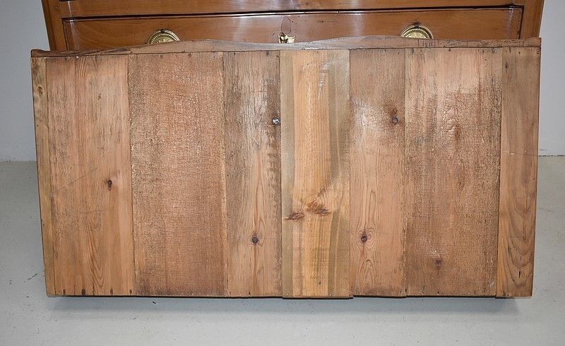 photo vinterior Louis XV Crossbow Chest In Cherry Blond 18th