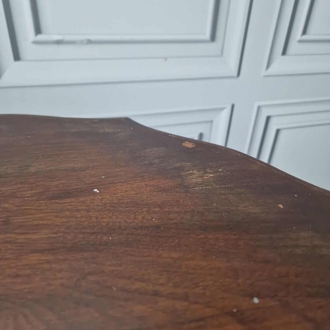 photo vinterior Antique Wooden Edwardian Table Window Side End  Scalloped Top 2 Tier Mahogany