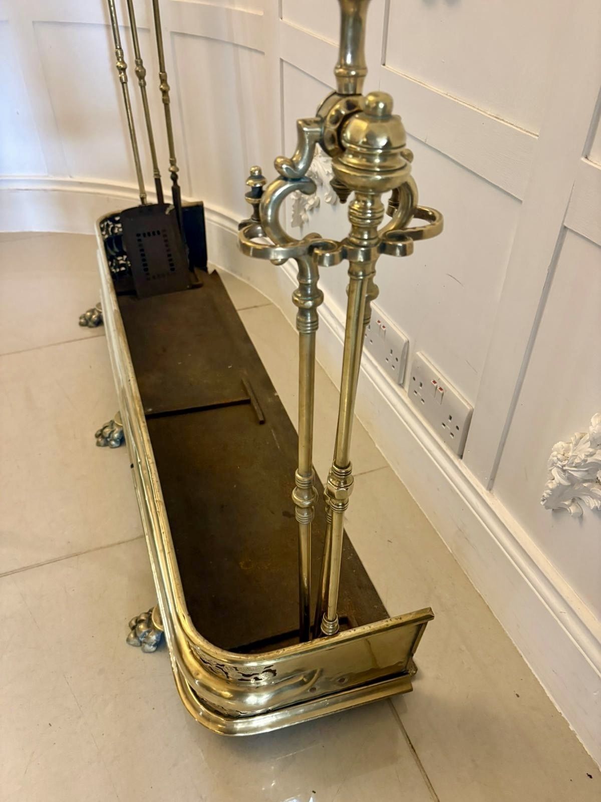 photo furniture Unusual And Rare Quality Antique Regency Brass Fender With Original Fire Irons