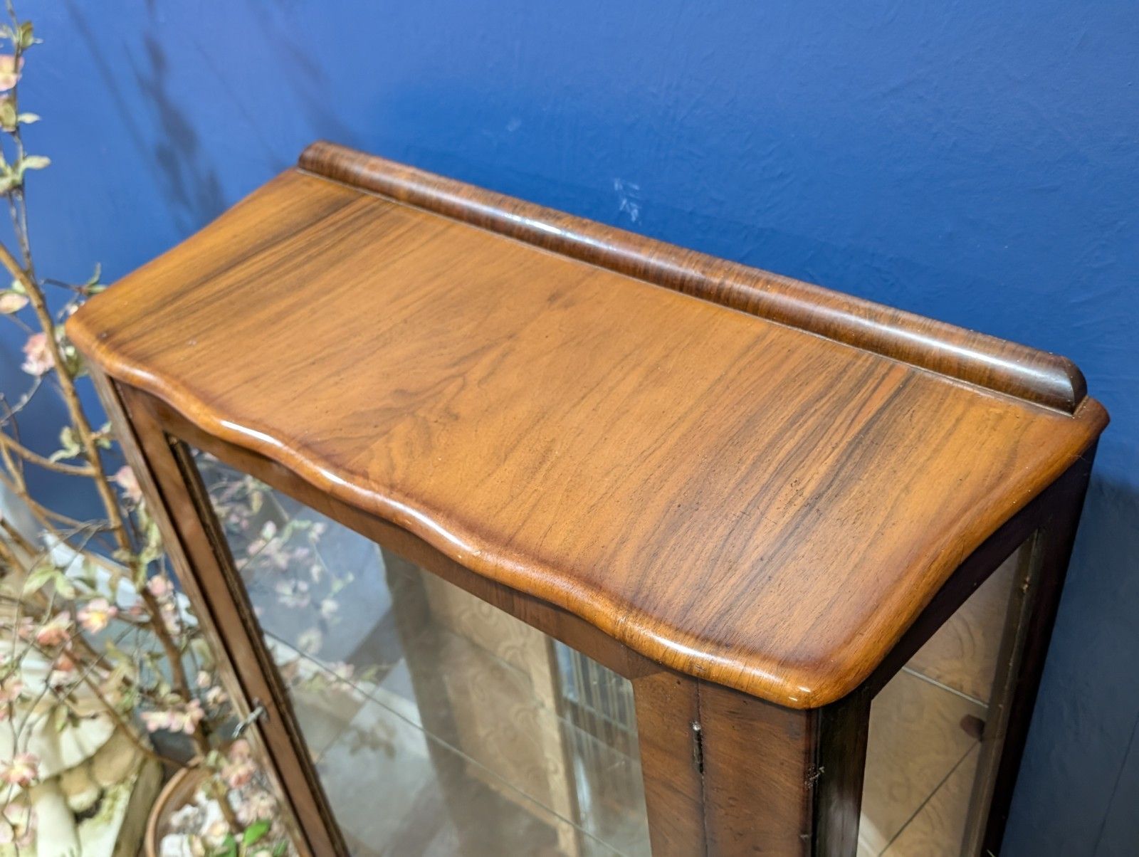 Vintage Glazed Walnut Veneer Display Cabinet China Antique Glass Serpentine photo vinterior